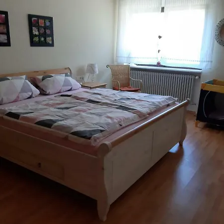 Ferienwohnung Haller * 拉尔